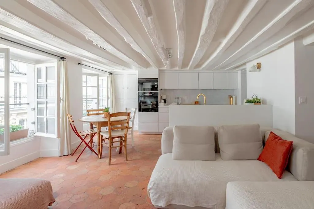 Apartment 3 Rooms, View On Roofs Chic & Cosy - 70 M2 Paris